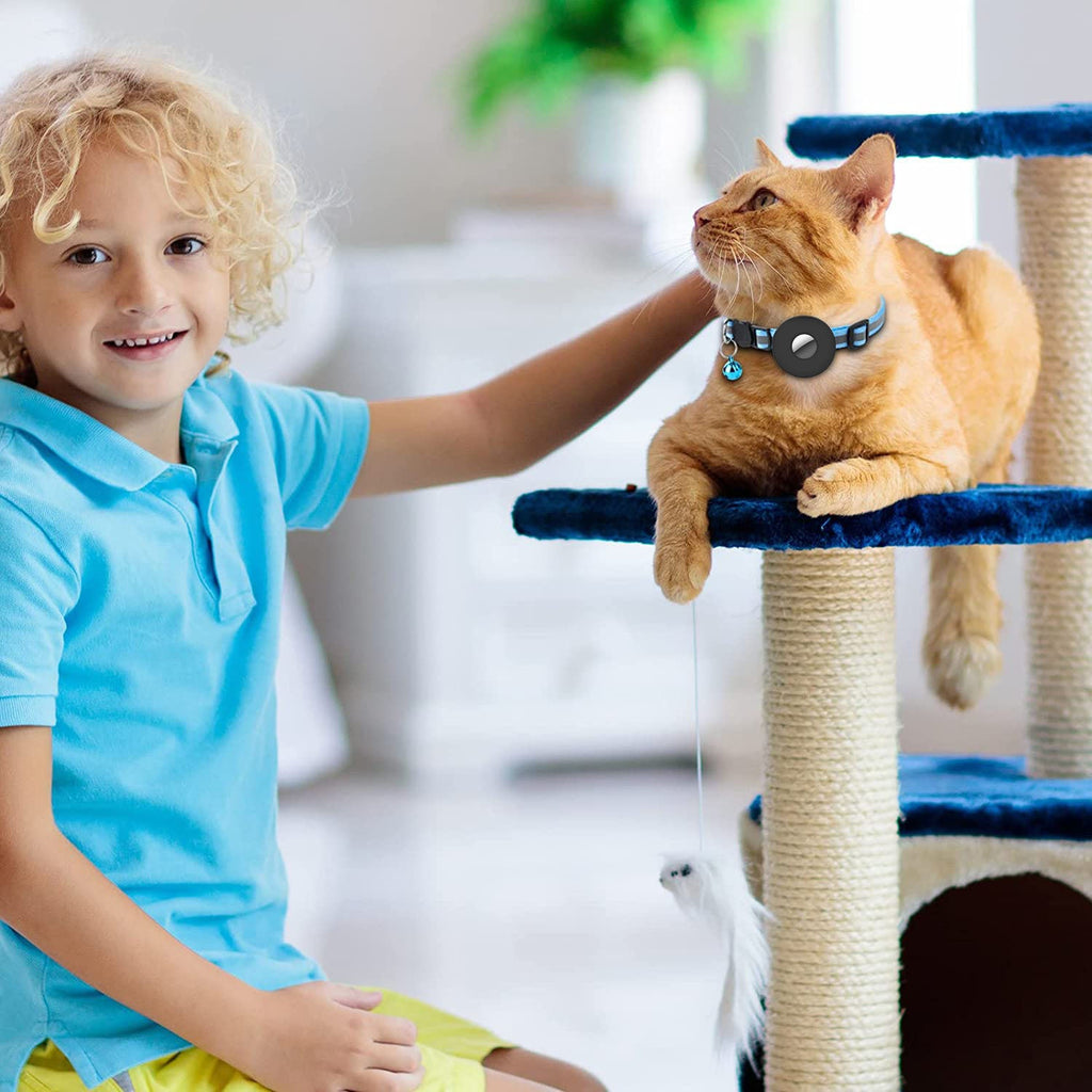 Adjustable Pet Collar | AirTag Holder & Bell