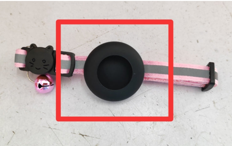Adjustable Pet Collar | AirTag Holder & Bell